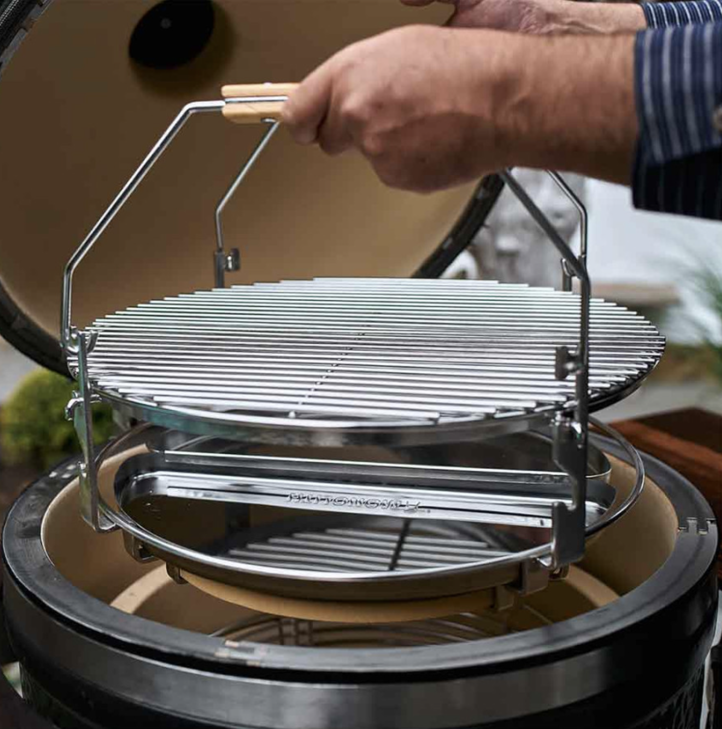 Kamado Monolith TWO 66 Noir sans Chariot – Image 4