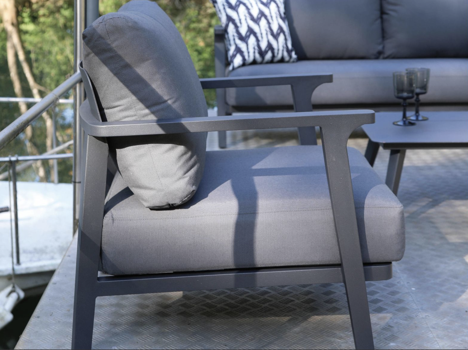 Set LAVA avec 2 Fauteuils 1 Canapé 3 places et 1 Table basse – Image 3