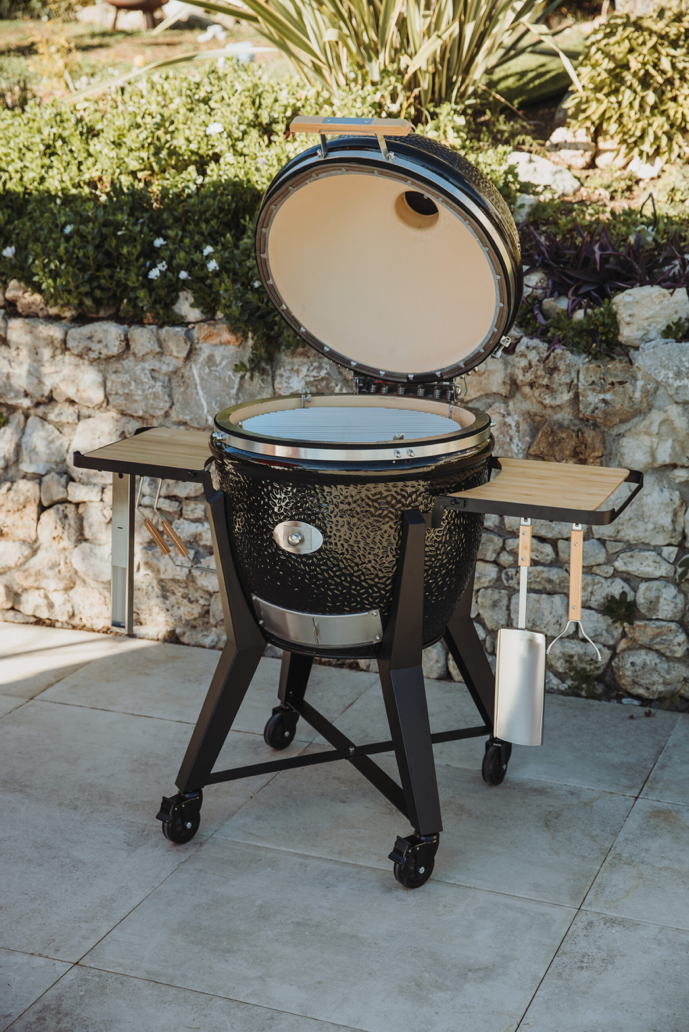 Kamado Monolith TWO 55 noir avec Chariot Housse et Pierre à Pizza – Image 3